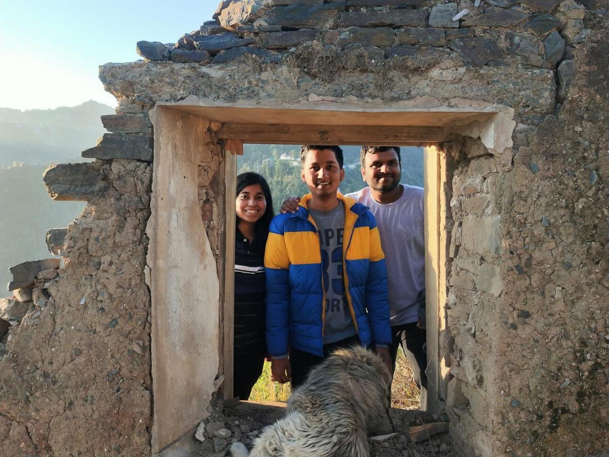Neha Homestay Shimla Bagian luar foto